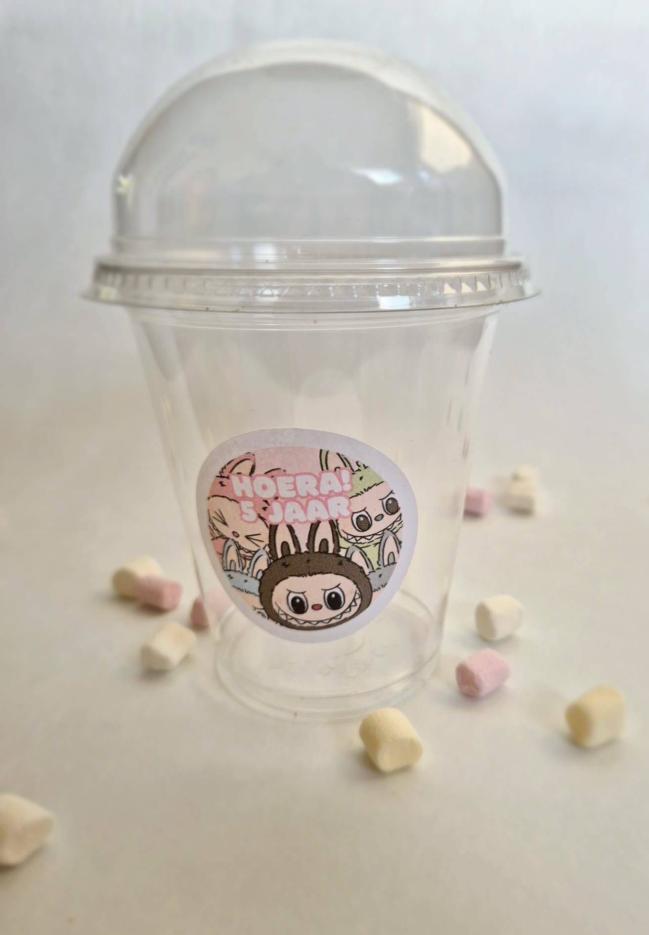 Traktatie beker met deksel