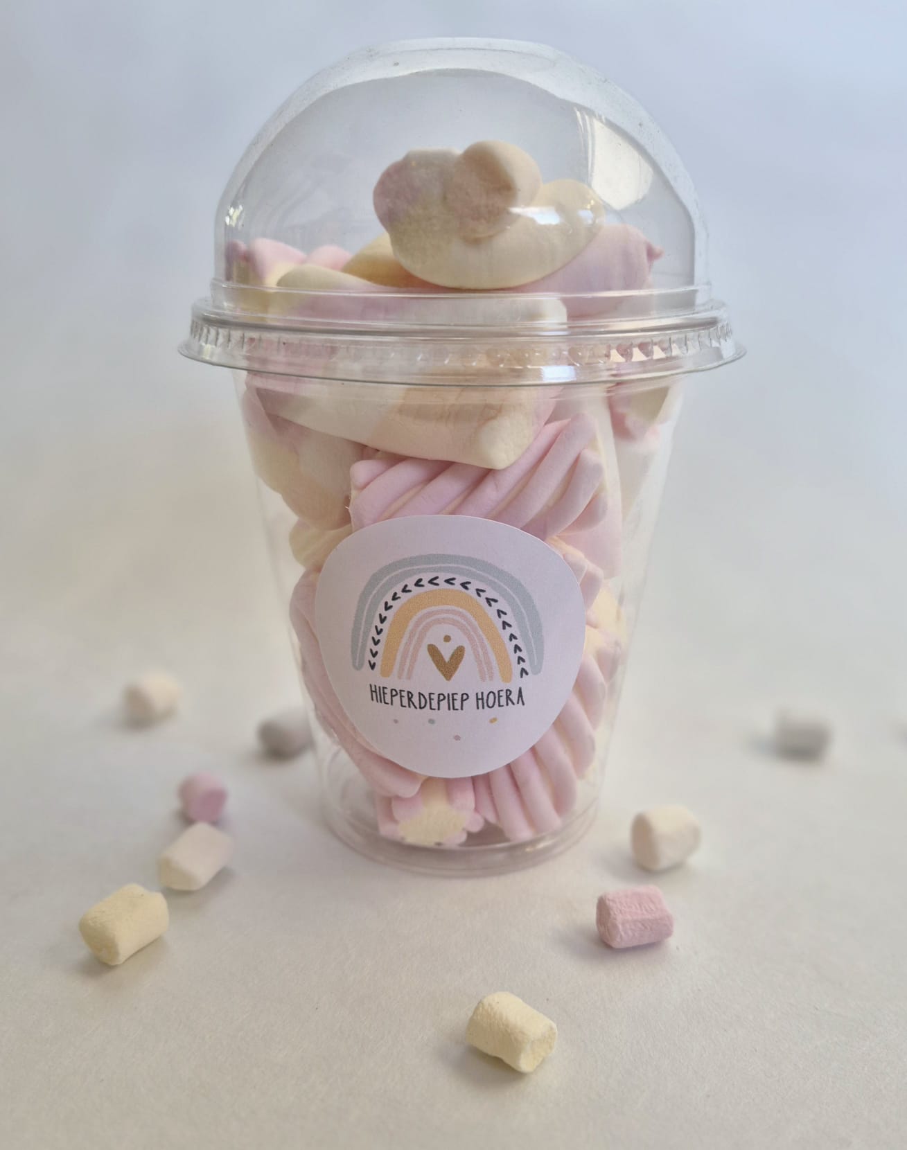 Traktatie beker met deksel