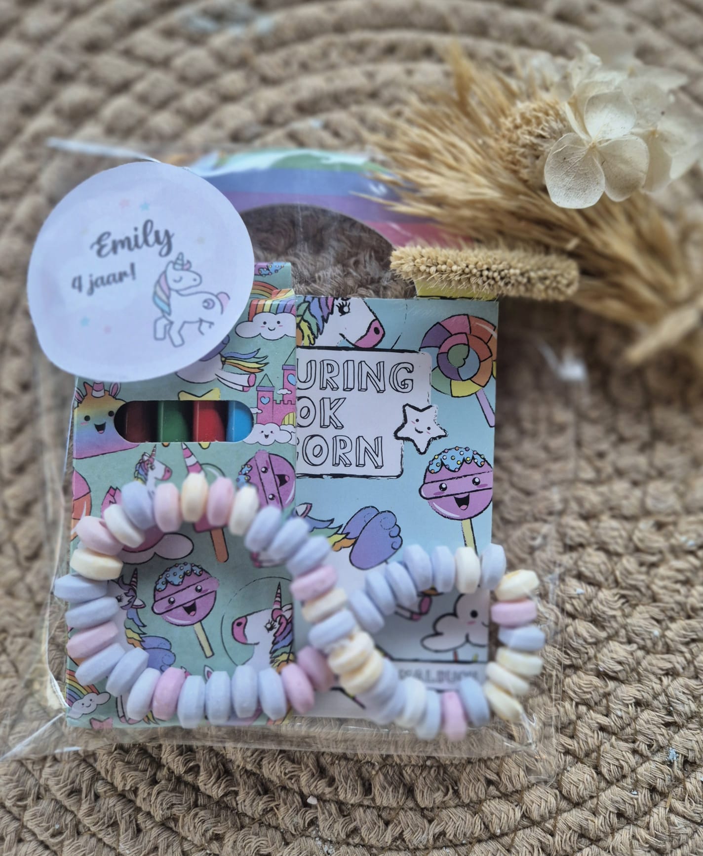 Unicorn traktatie - Kleurboekje met snoepje