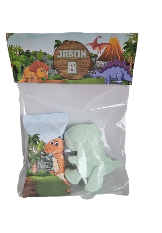 Dino traktatie met rozijnendoosje